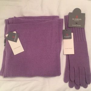 Purple Glove and Scarf Cashmere Set